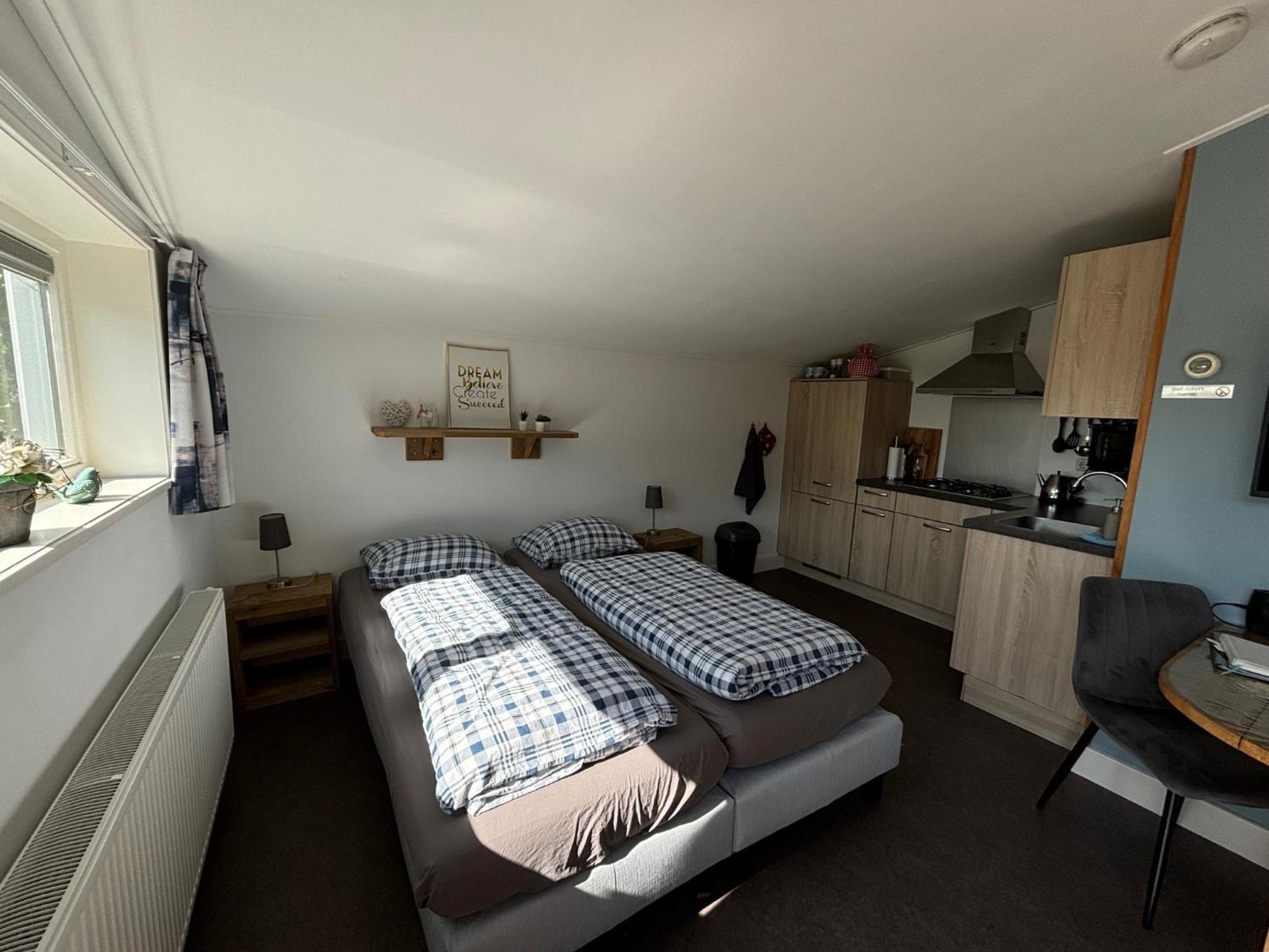 Bed & Breakfast De Lindevallei Oldeberkoop Ngoại thất bức ảnh